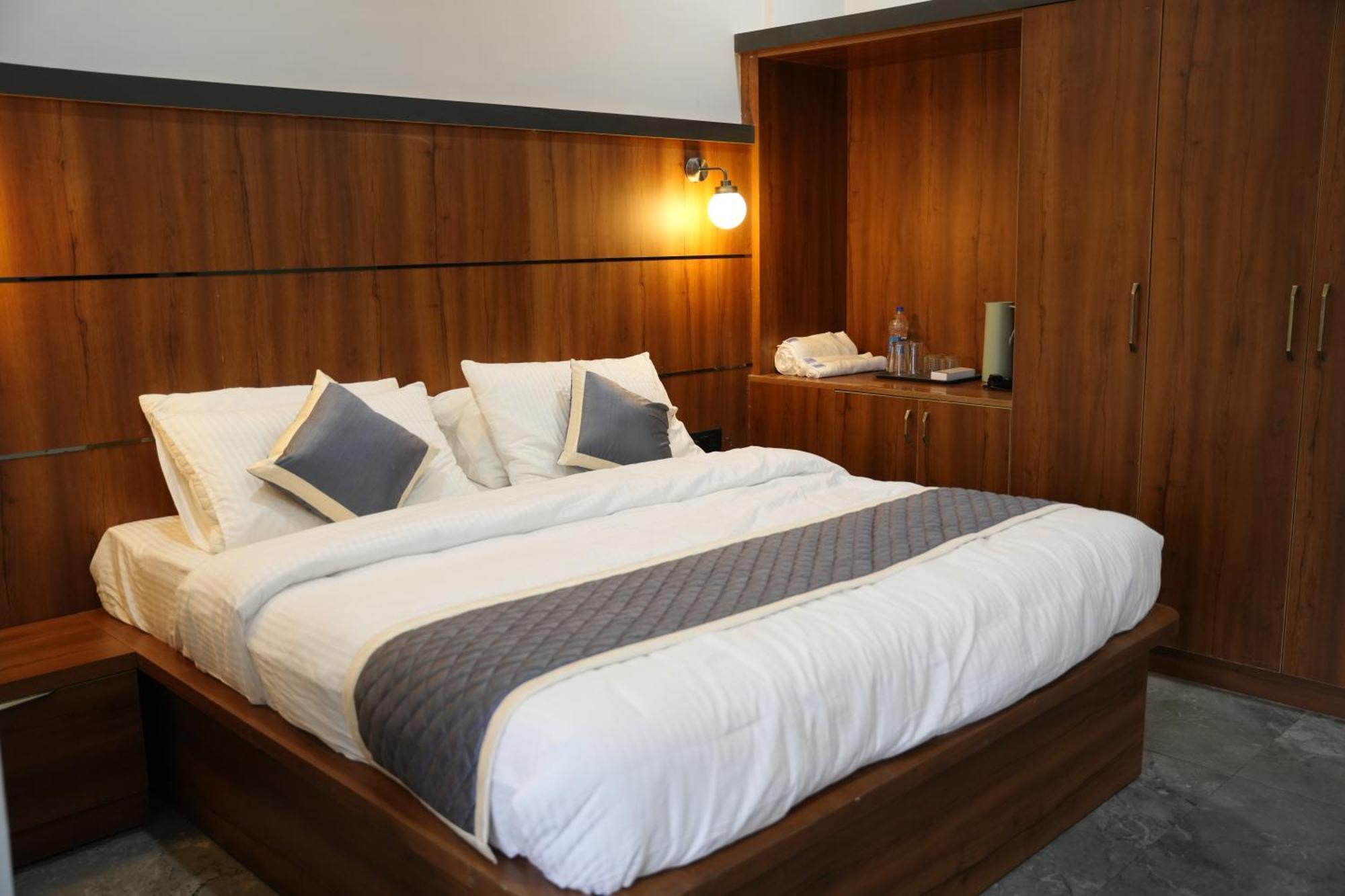 Sarvam Residency Ξενοδοχείο Σαγκάρ Εξωτερικό φωτογραφία